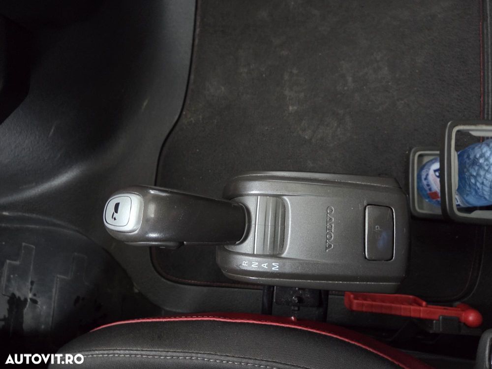 Volvo FH500, 2019, 640.248km, Automata, 2 rezervoare 1.175l, FRIGIDER, AER CONDITIONAT STATIONARE, balon puntea fata, aeropachet, rulata doar in GERMANIA, Carte identitate RAR, posibilitate leasing 3 ani-PROMOTIE 38.900 EUR+Tva - 27