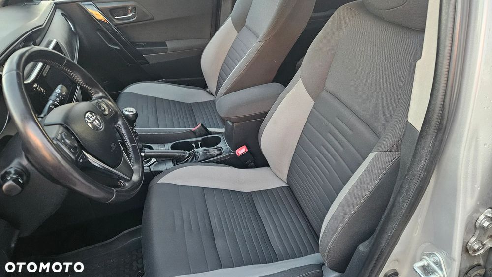 Toyota Auris 1.6 Comfort - 33