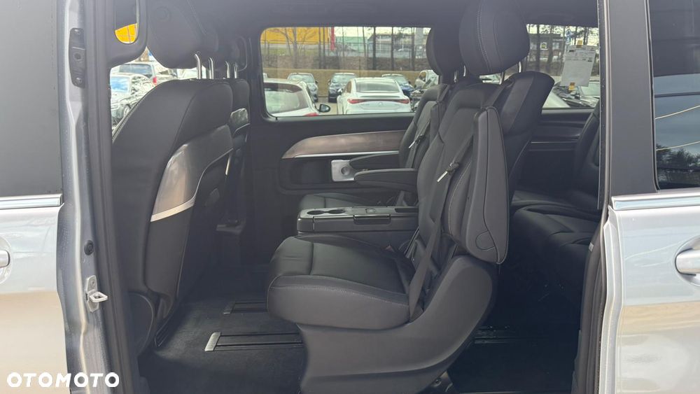 Mercedes-Benz Klasa V 300 d 4-Matic 9G-Tronic Exclusive (ekstra d³) - 13
