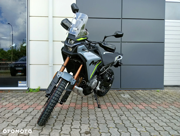 CFMoto MT
