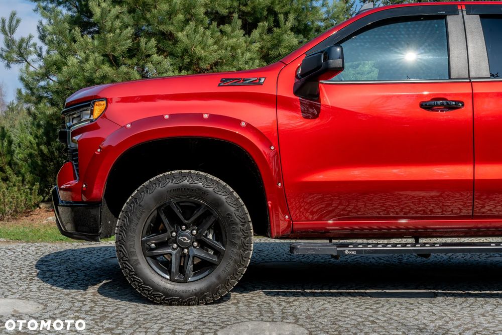 Chevrolet Silverado - 9