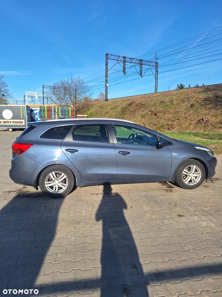 Kia Ceed 1.6 GDI Business Line - 2