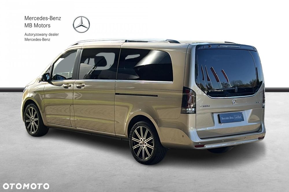 Mercedes-Benz Klasa V - 3