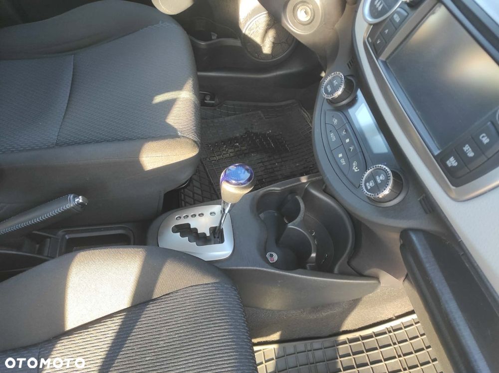 Toyota Yaris - 7