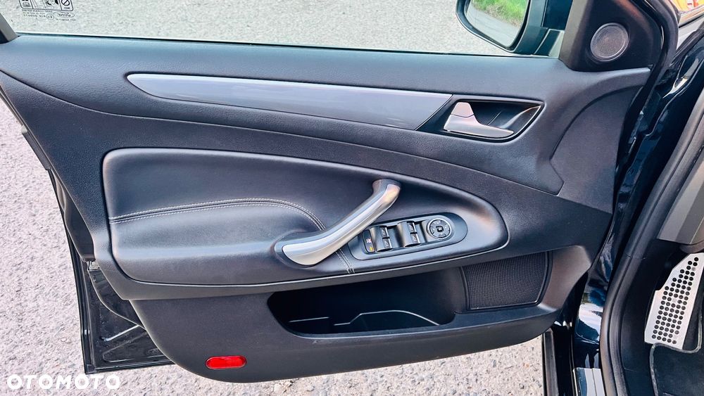 Ford Mondeo 1.6 Eco Boost Titanium - 9