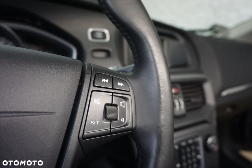 Volvo V40 D2 - 29