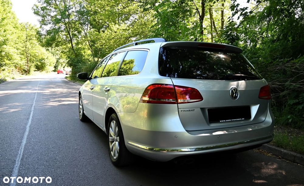 Volkswagen Passat - 20