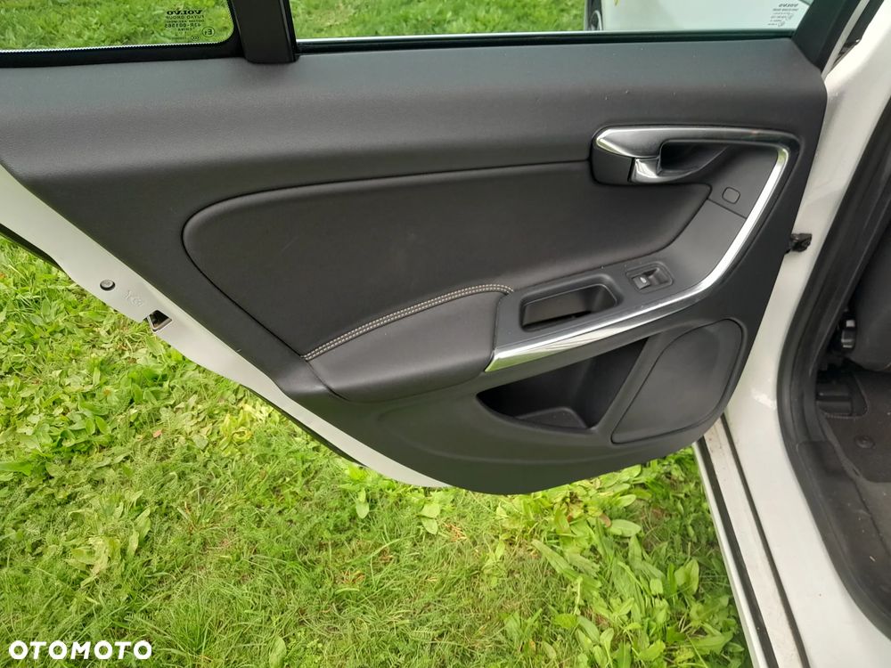 Volvo V60 - 10