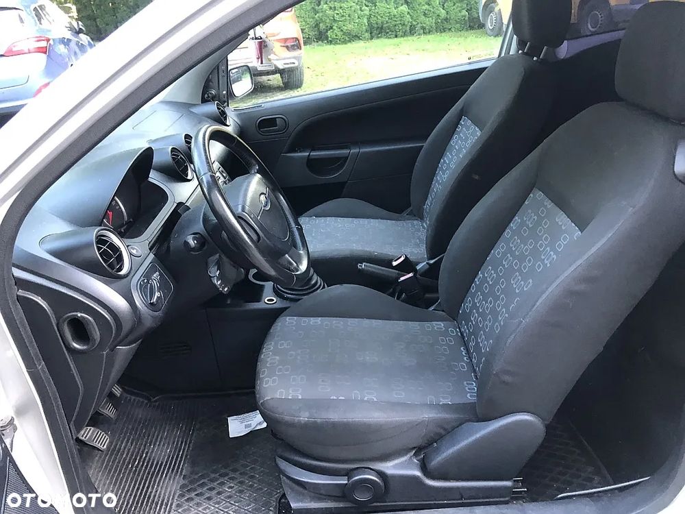 Ford Fiesta 1.25 Trend - 15