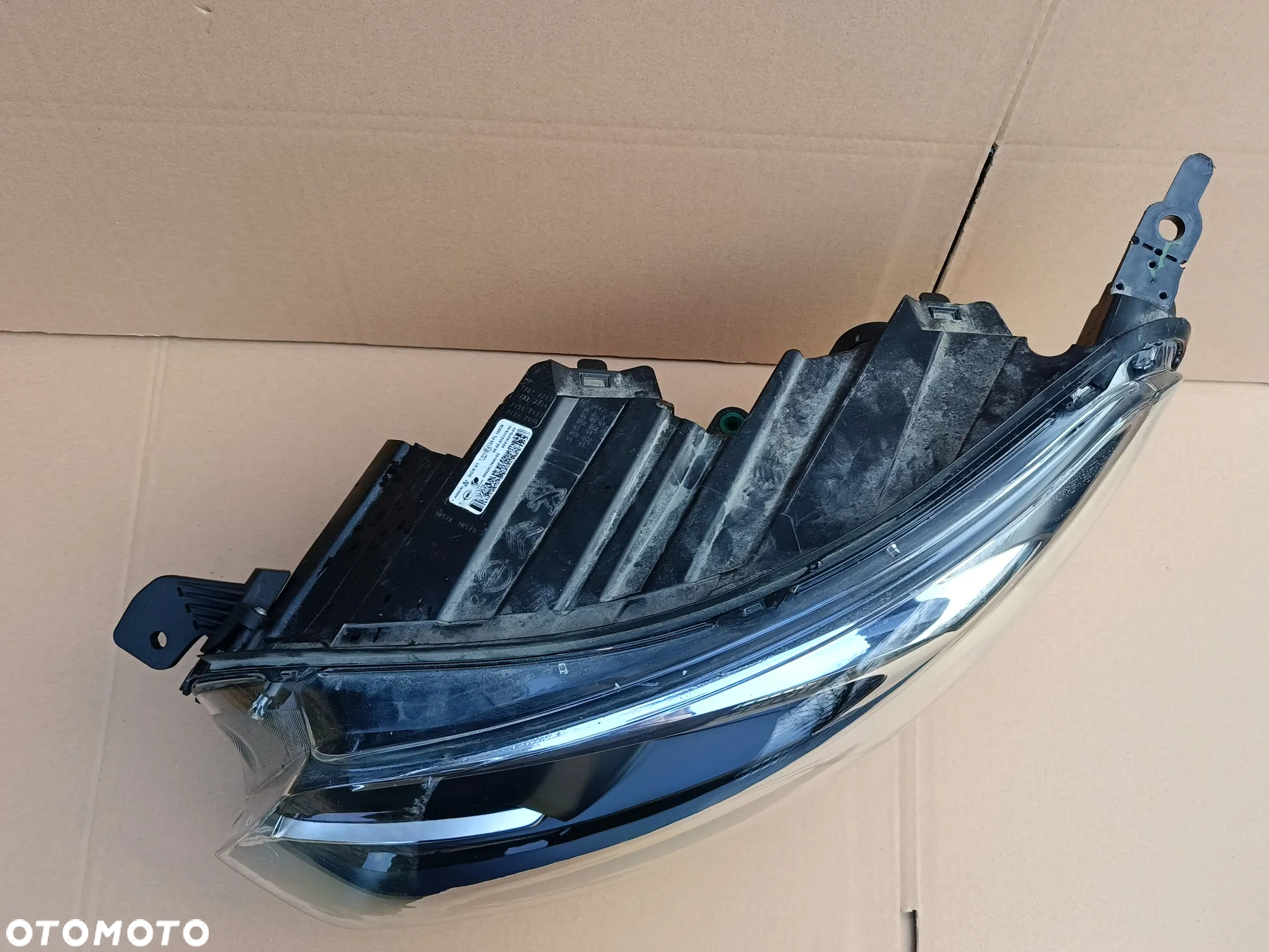 Bi-xenon przedni lewy Opel Zafira D + przetwornica - 2