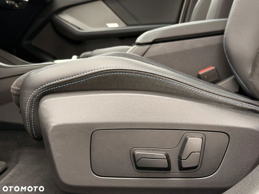 BMW Seria 1 120d - 23
