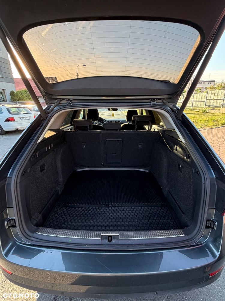 Skoda Superb 1.6 TDI DSG Style - 9