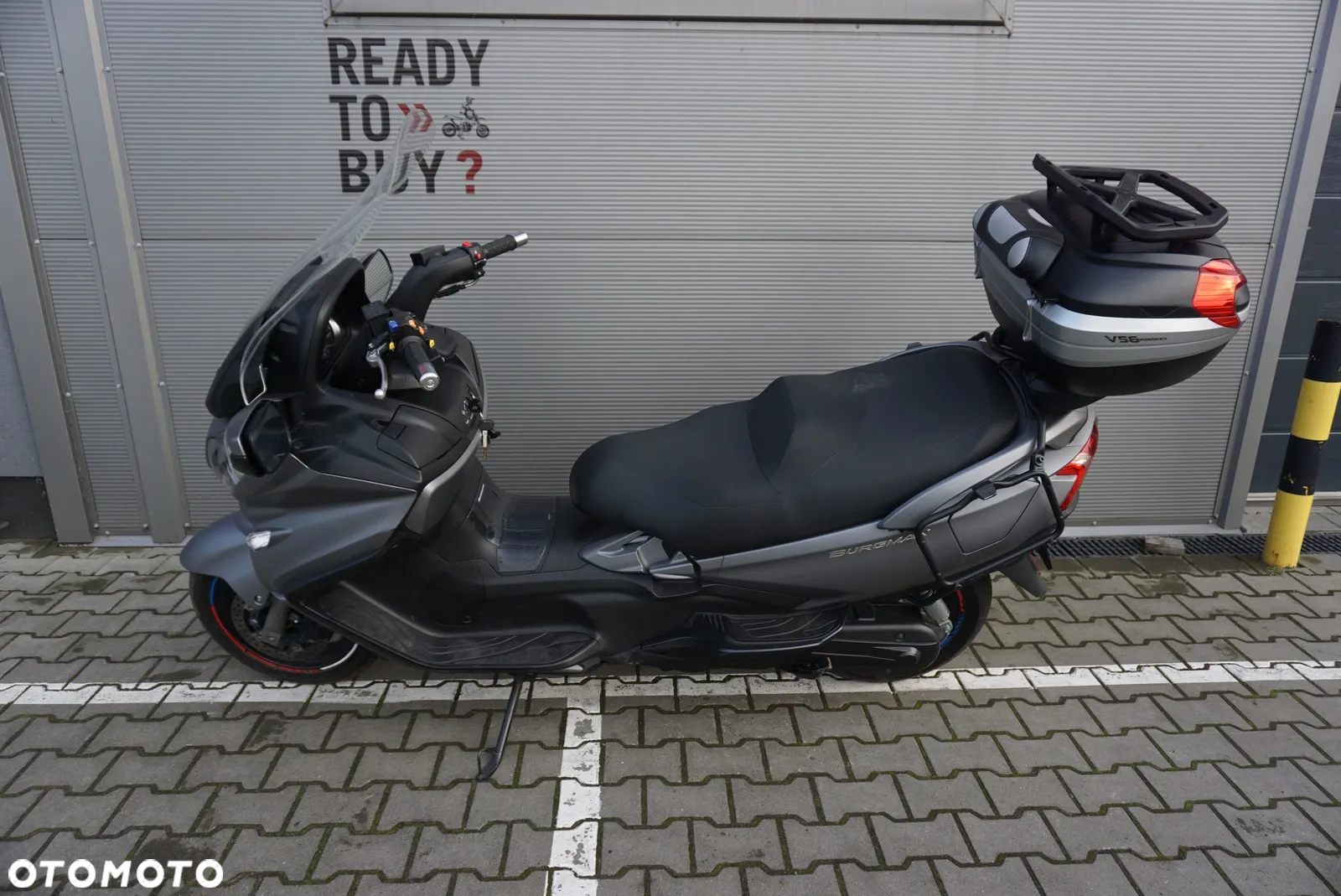 Suzuki Burgman - 23