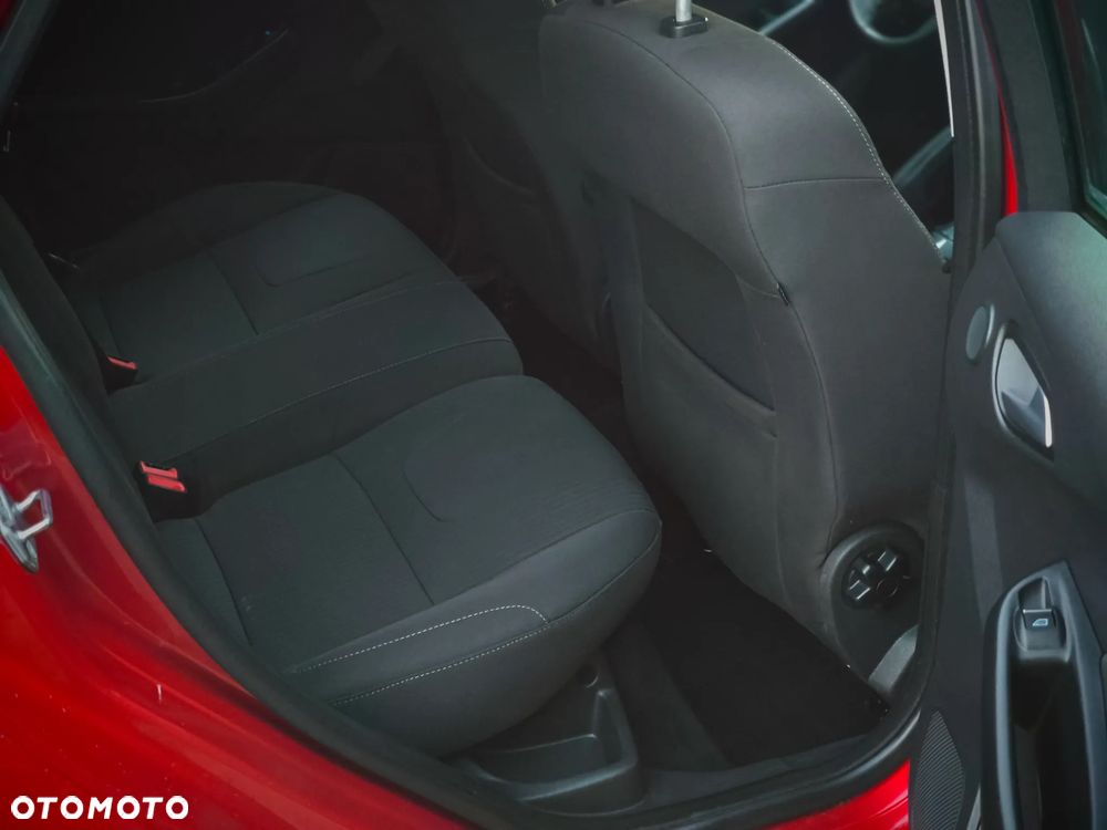 Ford Focus 1.0 EcoBoost Titanium - 10