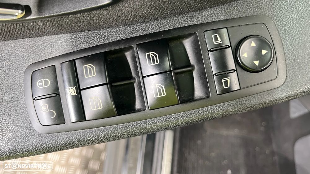 Mercedes-Benz A 150 Elegance Edition 10 - 14