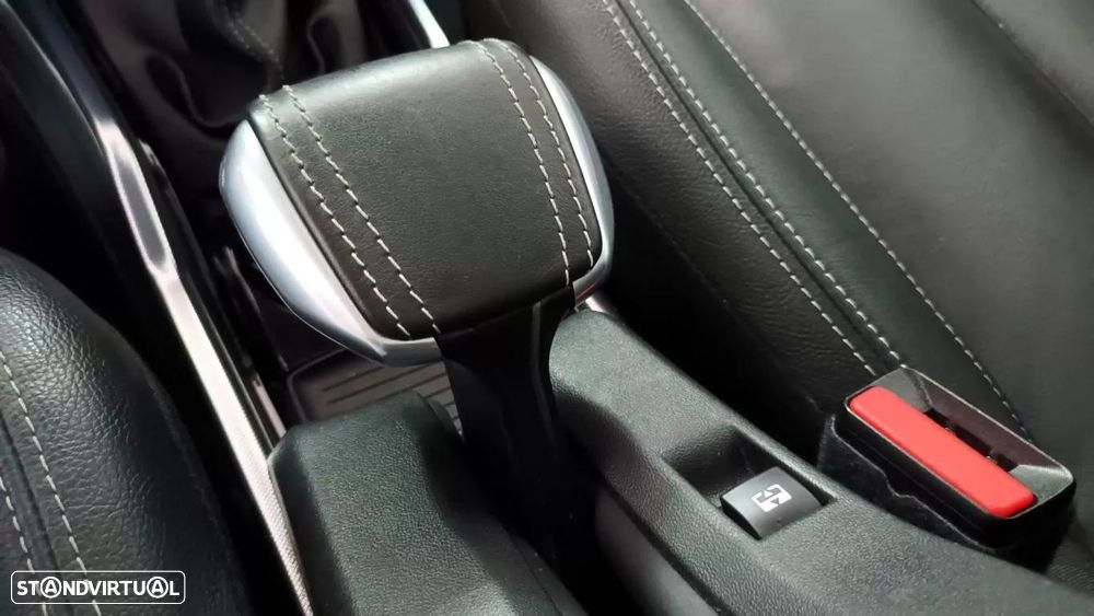 Peugeot 2008 1.2 PureTech Allure - 47