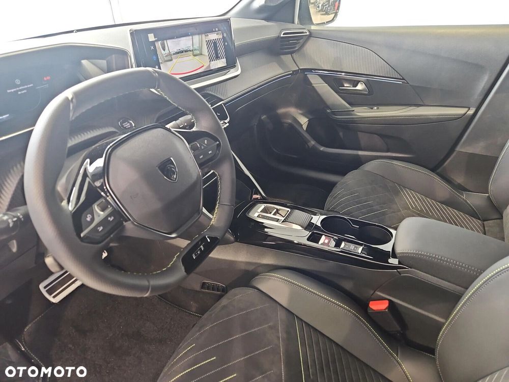 Peugeot 208 - 9