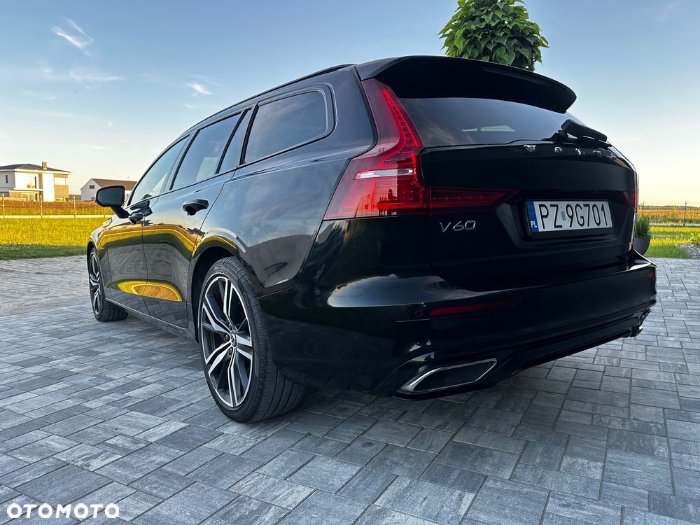 Volvo V60 T6 AWD Recharge Geartronic RDesign - 14