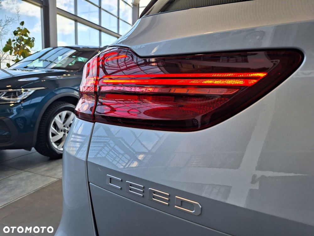 Kia Ceed 1.5 T-GDI M DCT - 14