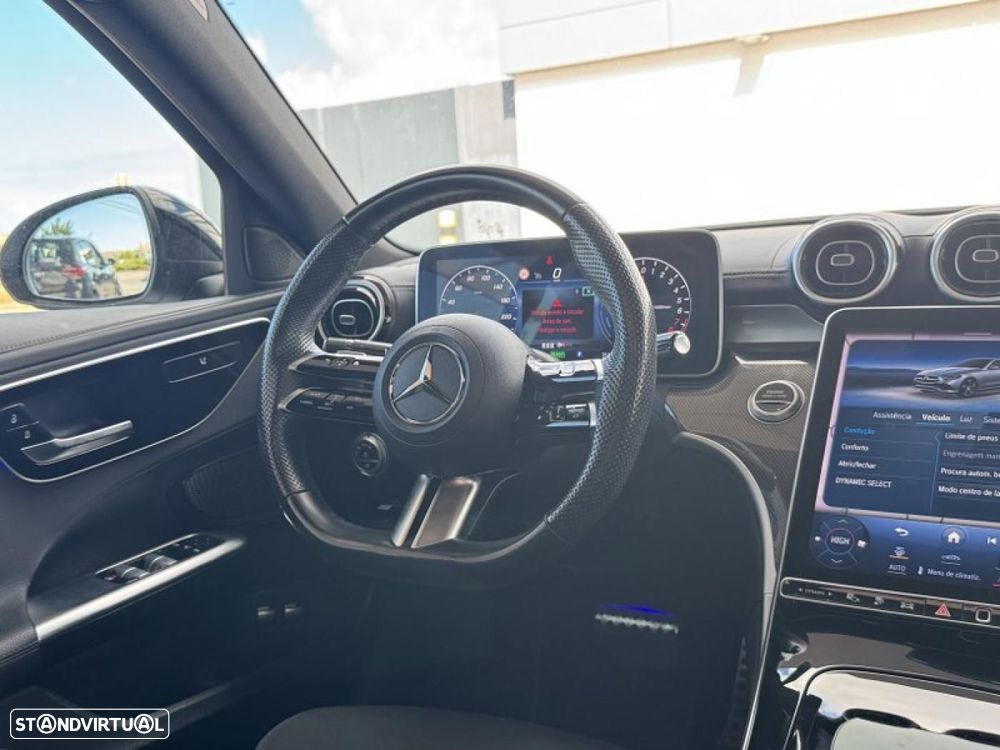 Mercedes-Benz C 300 e AMG Line - 28