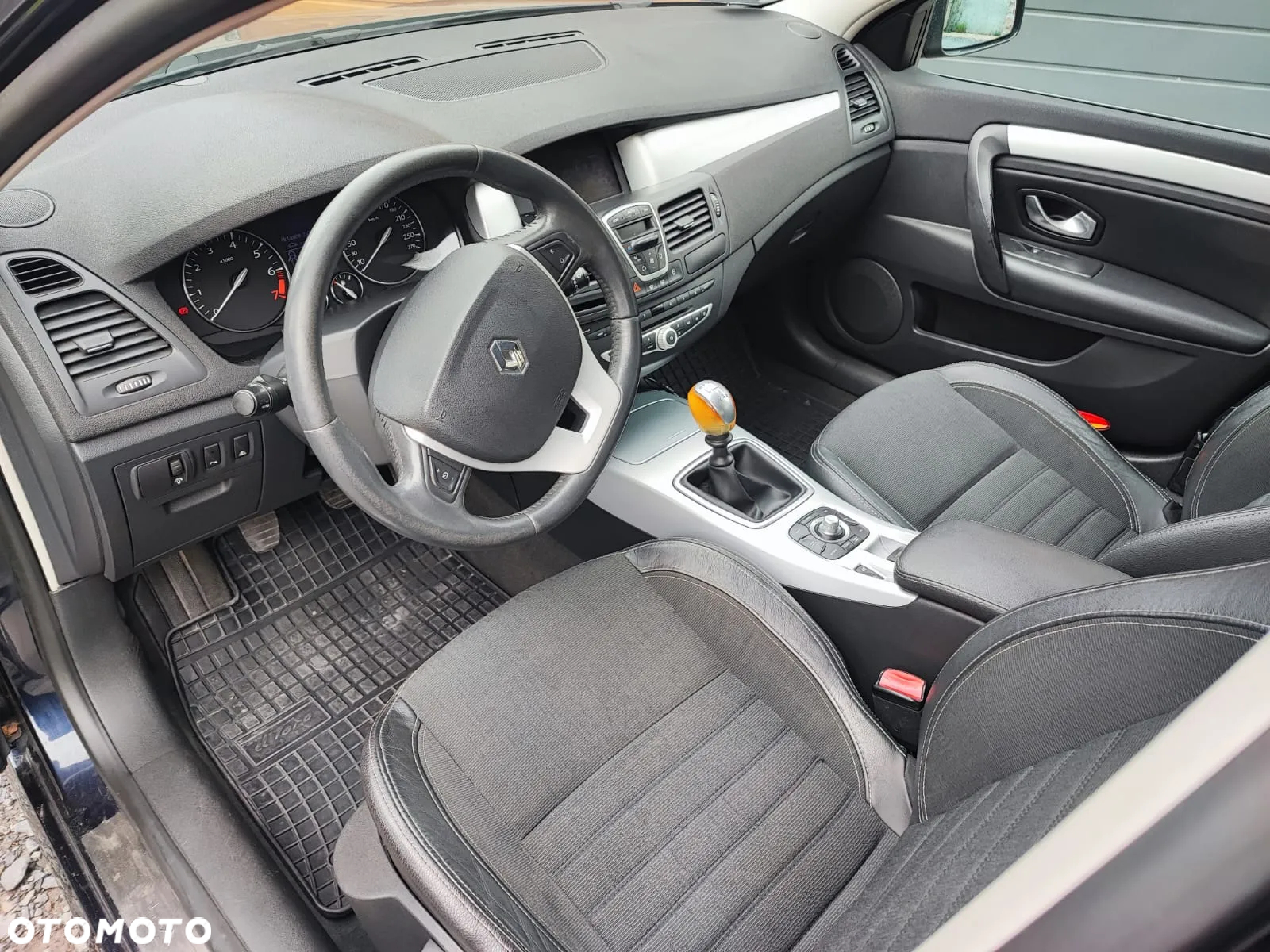 Renault Laguna 2.0 Tech Run - 11