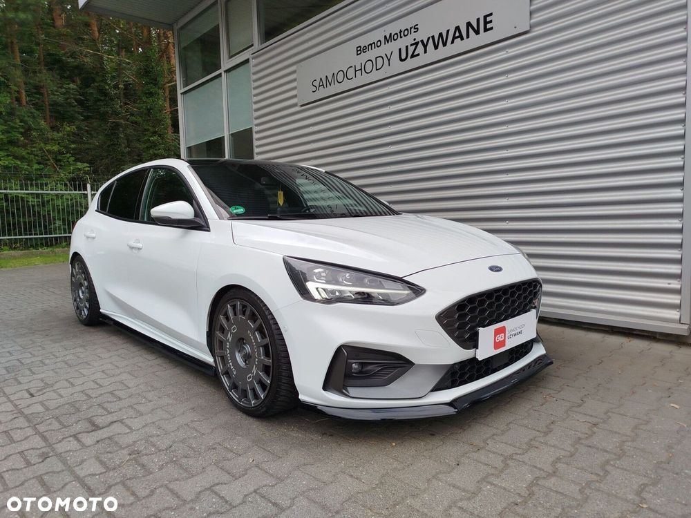 Ford Focus 2.0 EcoBlue ST - 9