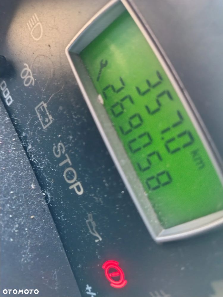 Peugeot 807 2.0 HDi Trendy - 10