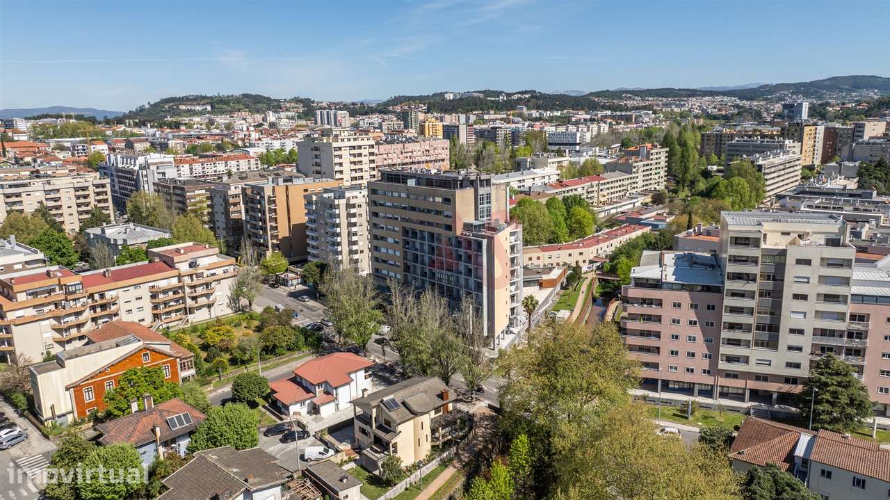 Apartamento T4 Duplex em São Victor, Braga – Exclusividade, Espaço e C - Grande imagem: 2/35