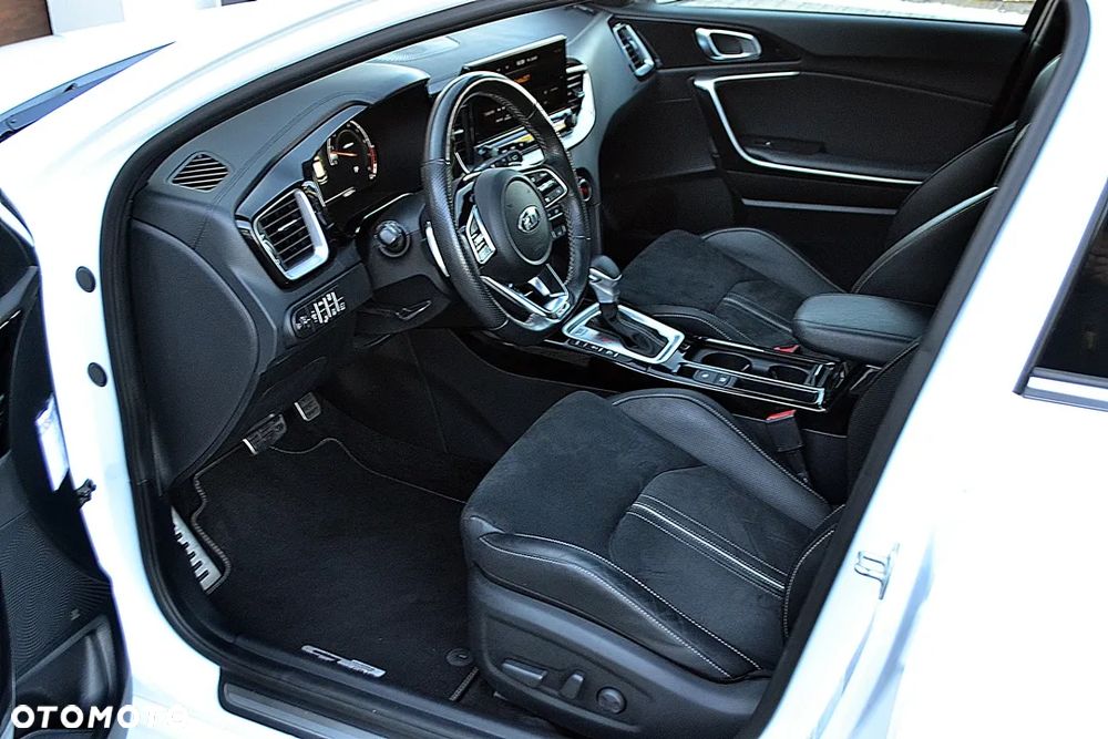 Kia ProCeed 1.5 T-GDI DCT7 OPF GT LINE - 15