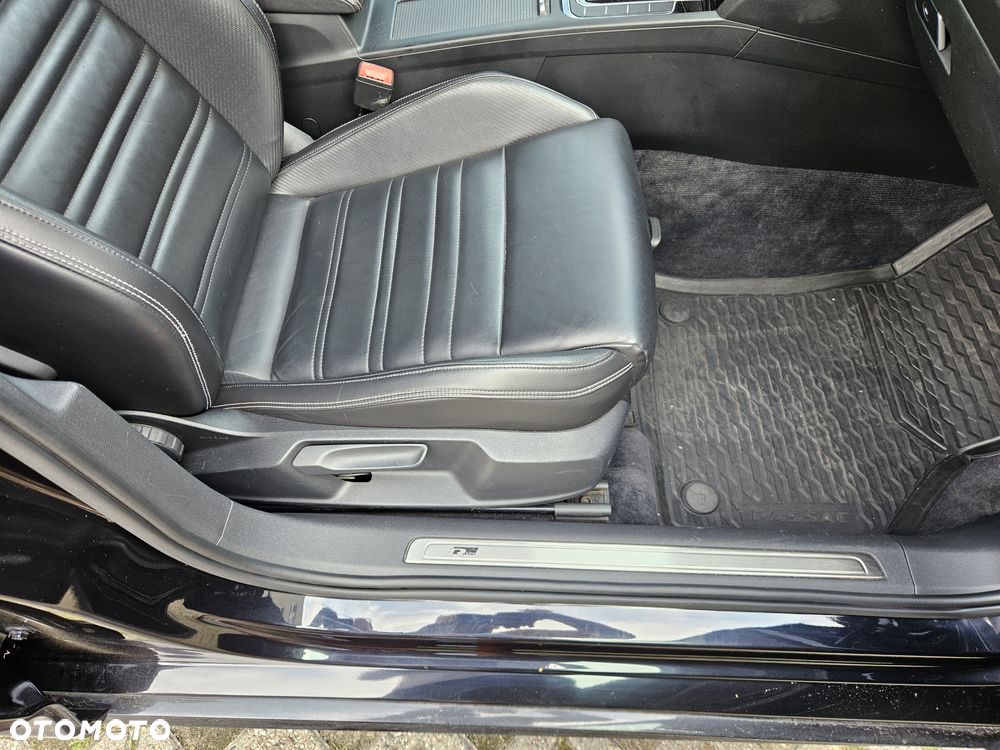 Volkswagen Passat - 28