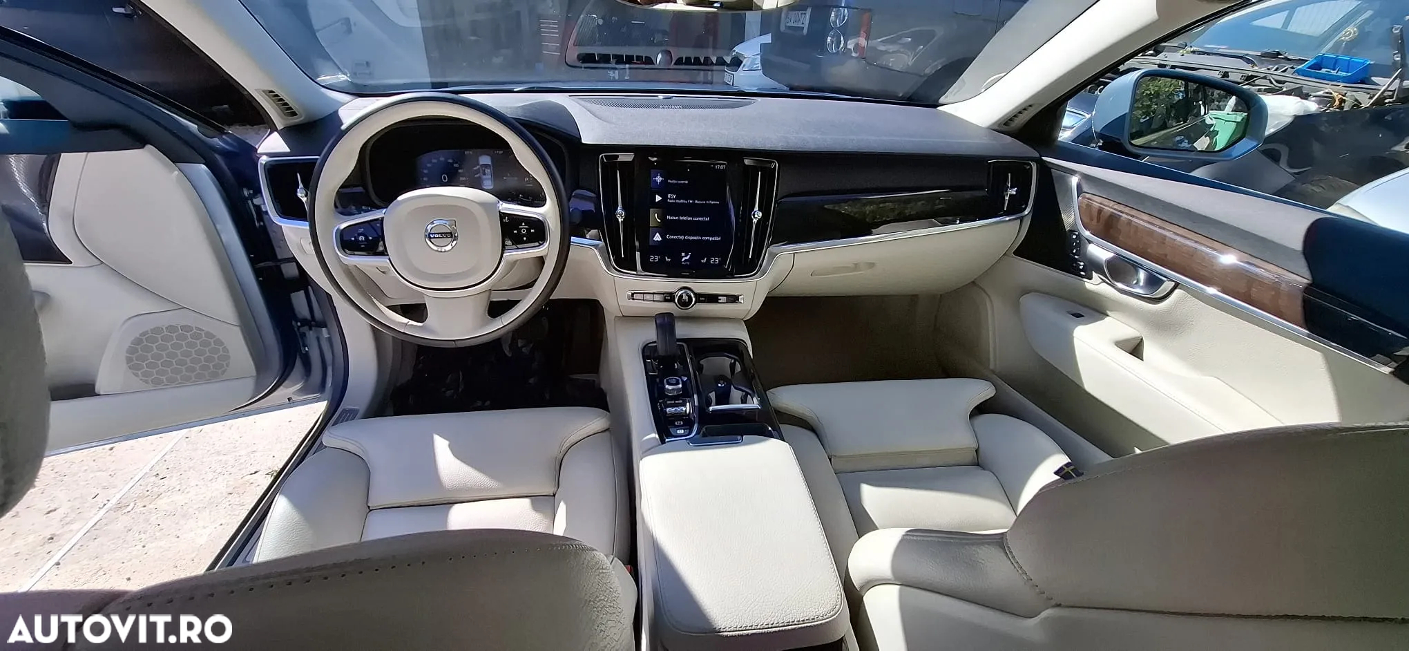 Volvo S90 T8 Twin Engine AWD Geartronic Momentum - 3