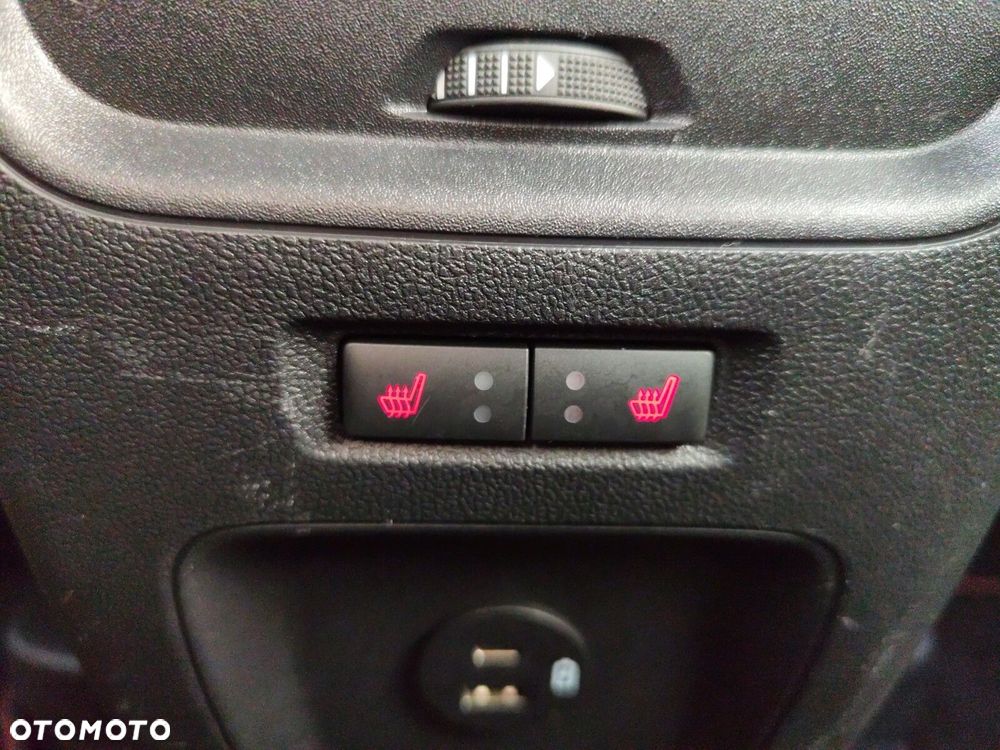 Ford Kuga - 14