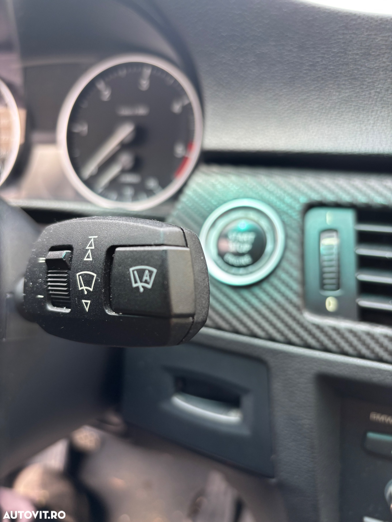 BMW Seria 3 318d - 24
