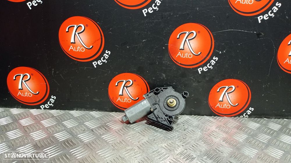 Motor Do Elevador Porta F.D Audi A4 (8E2, B6) - 1