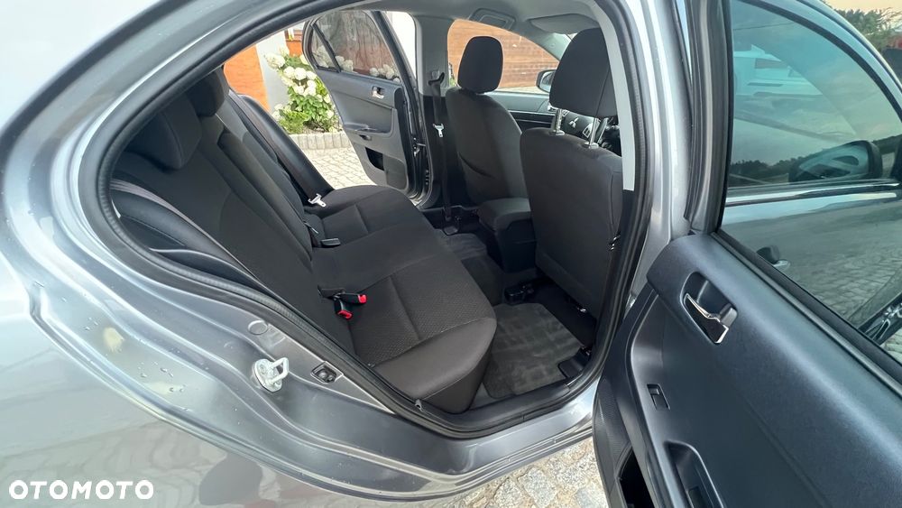 Mitsubishi Lancer Sportback 1.8 Clear Tec CVT Plus - 21
