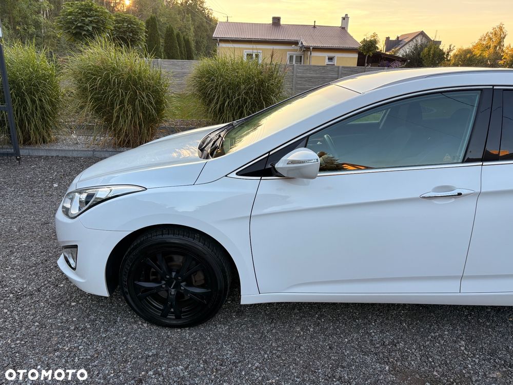 Hyundai I40 2011 photo 2