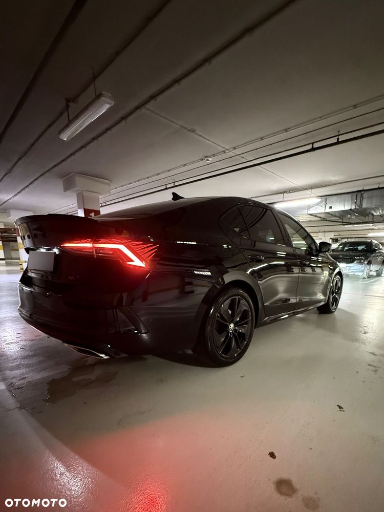 Skoda Octavia 2.0 TDI RS DSG - 4