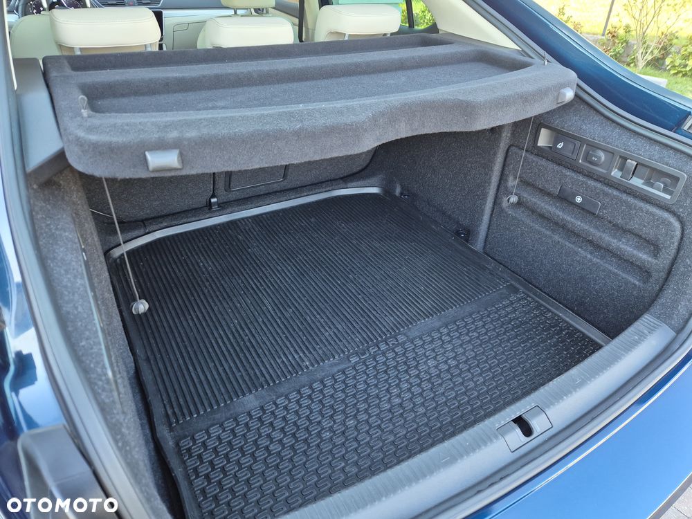 Skoda Superb 2.0 TDI SCR 4x4 L&K DSG - 8