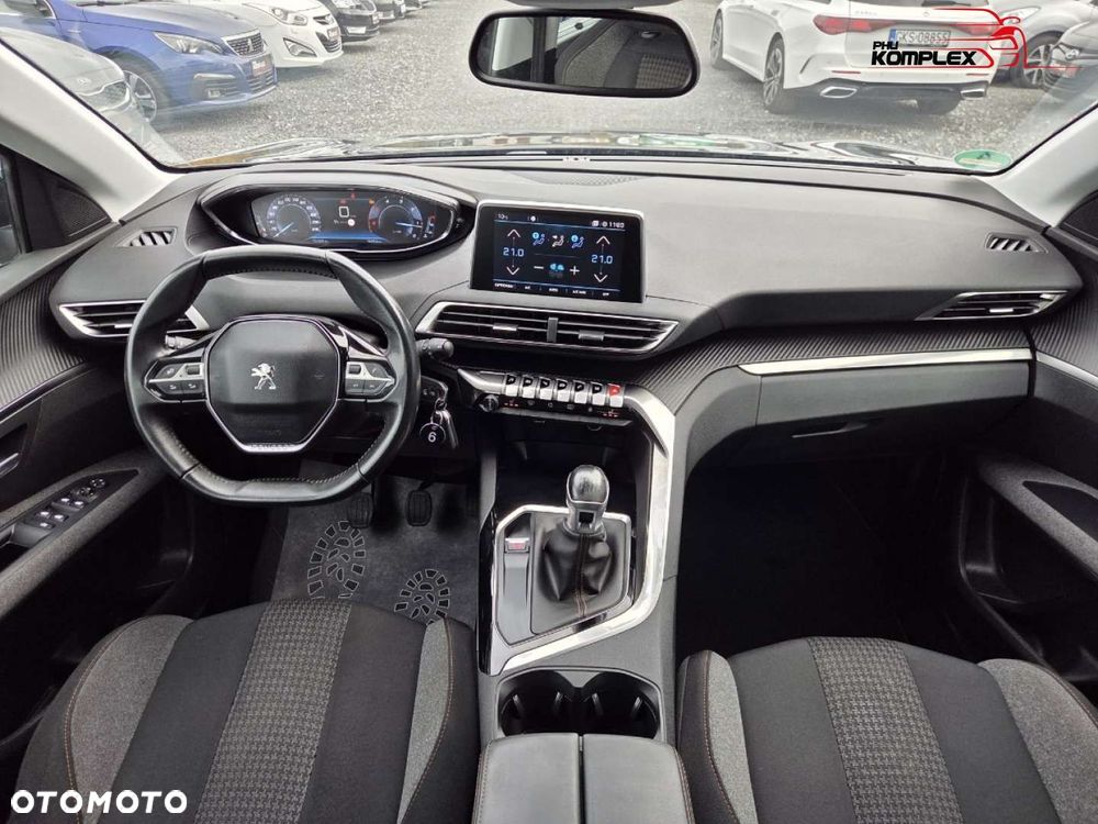 Peugeot 5008 - 15