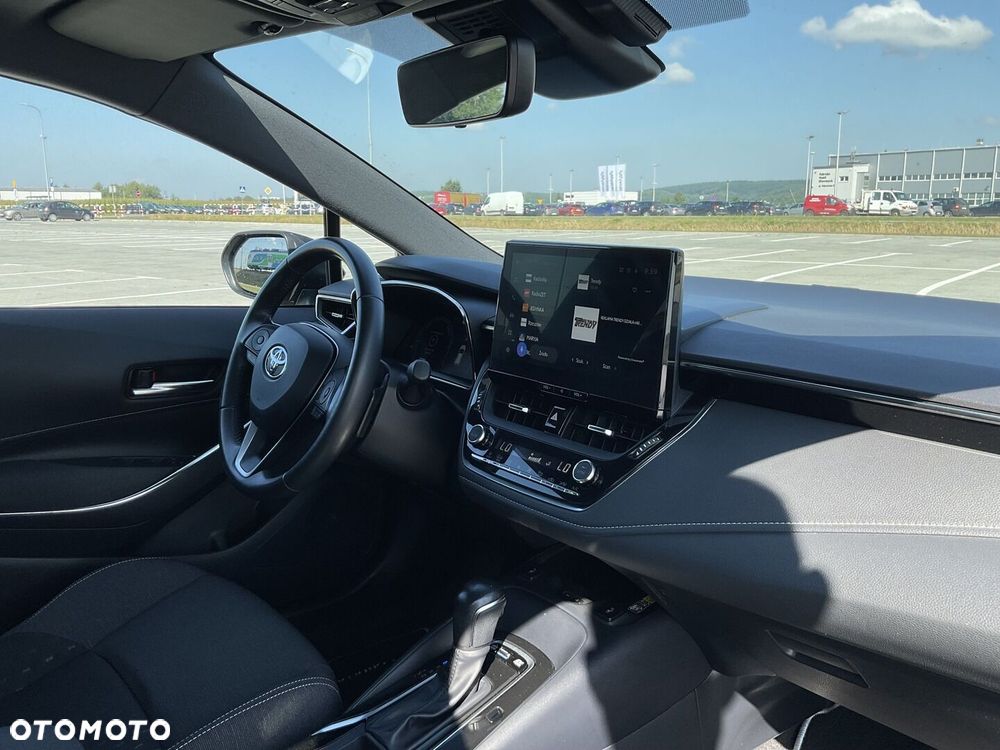 Toyota Corolla 2.0 Hybrid Comfort - 21