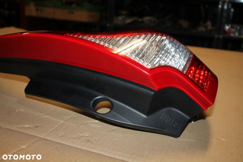 VOLVO XC60 TYLNA PRAWA LAMPA TYŁ PRAWY IGŁA - 3