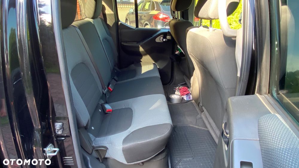 Nissan Navara 2.5 D XE - 11