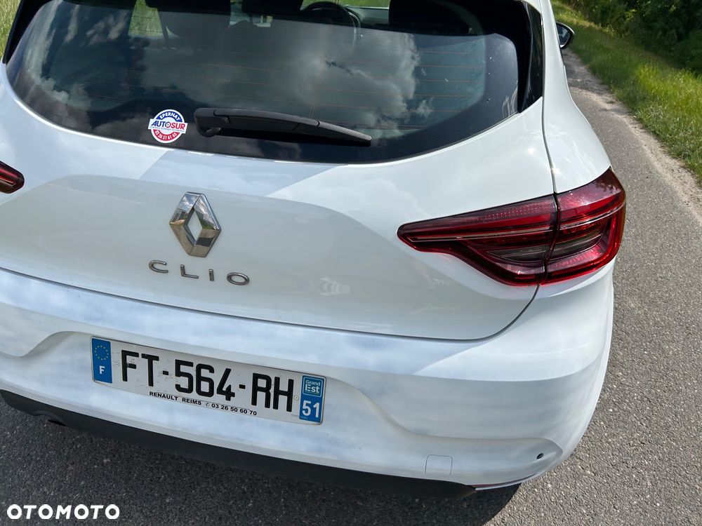 Renault Clio - 22