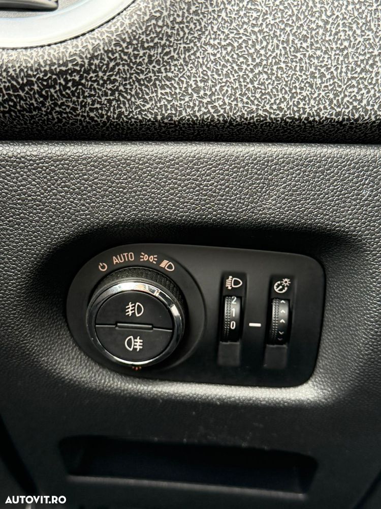 Opel Corsa 1.3 CDTI EcoFlex Cosmo - 13