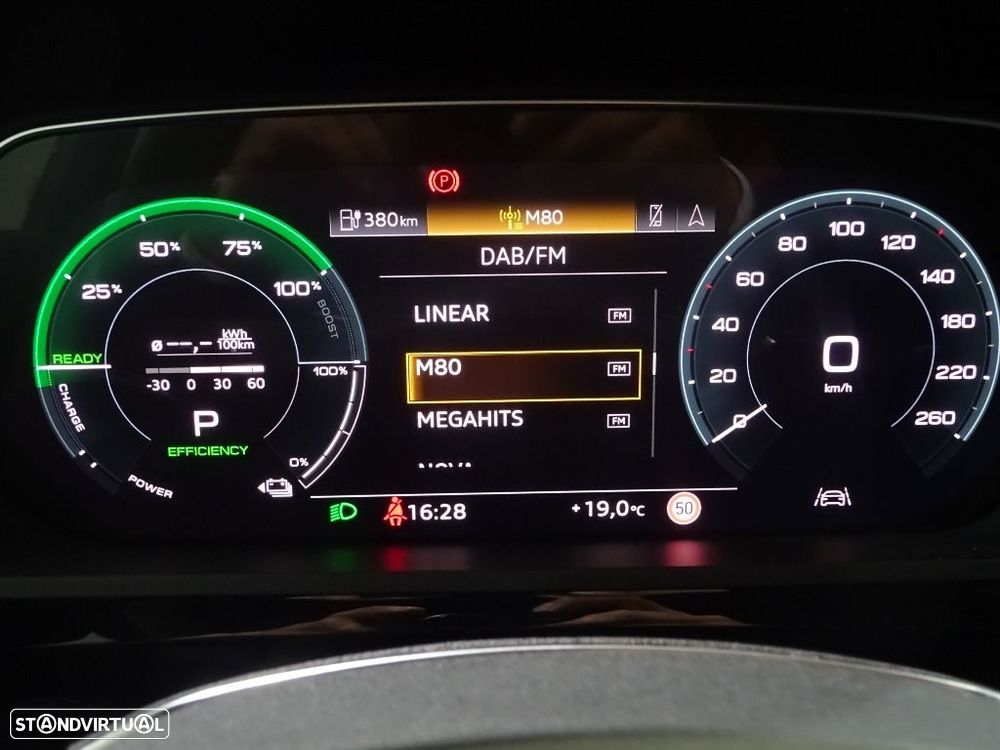 Audi Q8 e-Tron 55 quattro Advanced - 14