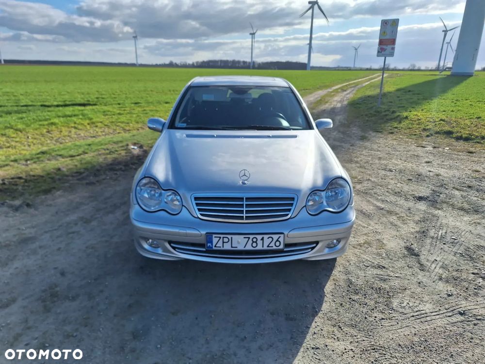 Mercedes-Benz Klasa C 180 T Kompressor Classic - 2