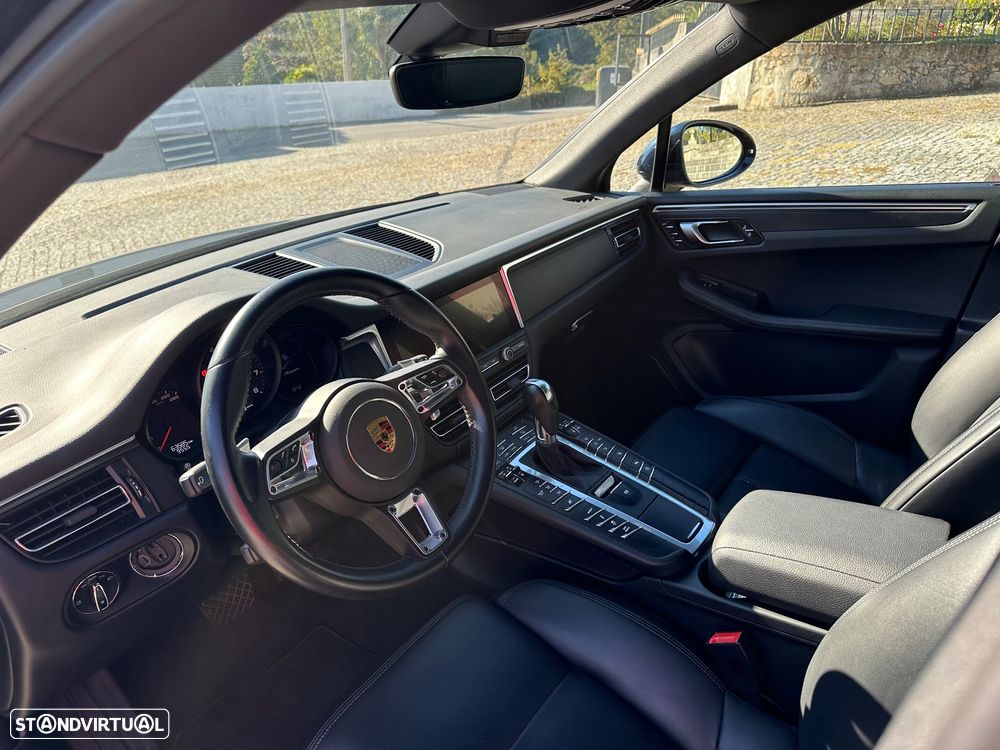 Porsche Macan Standard - 18