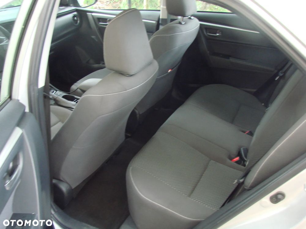 Toyota Corolla 1.6 Active - 5