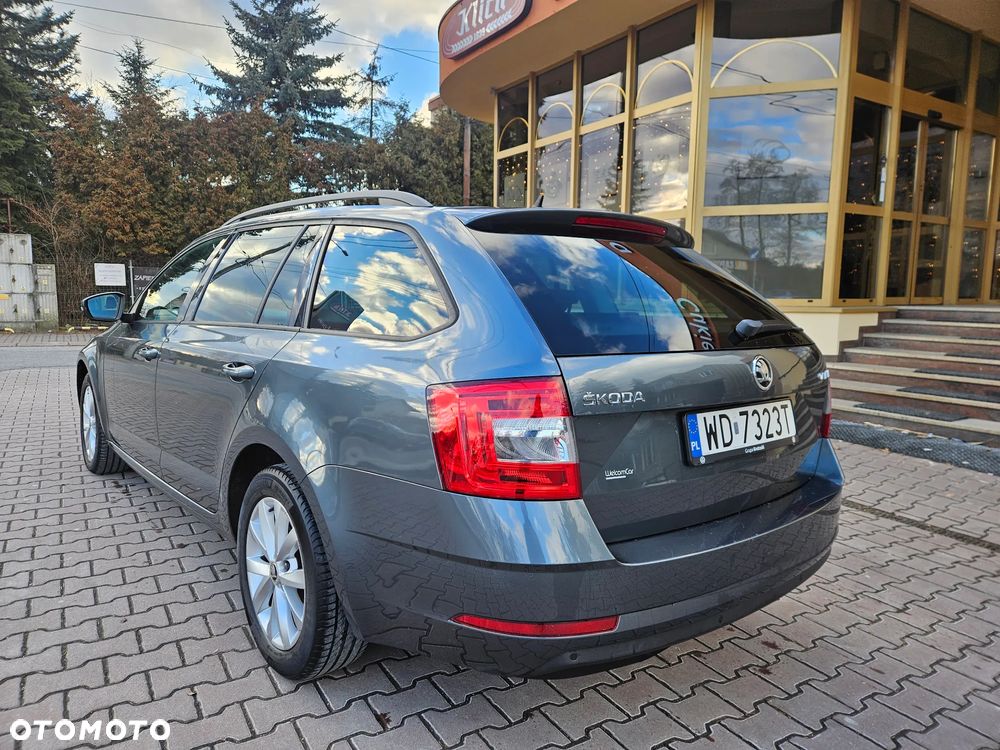 Skoda Octavia 1.6 TDI DSG Ambition - 3