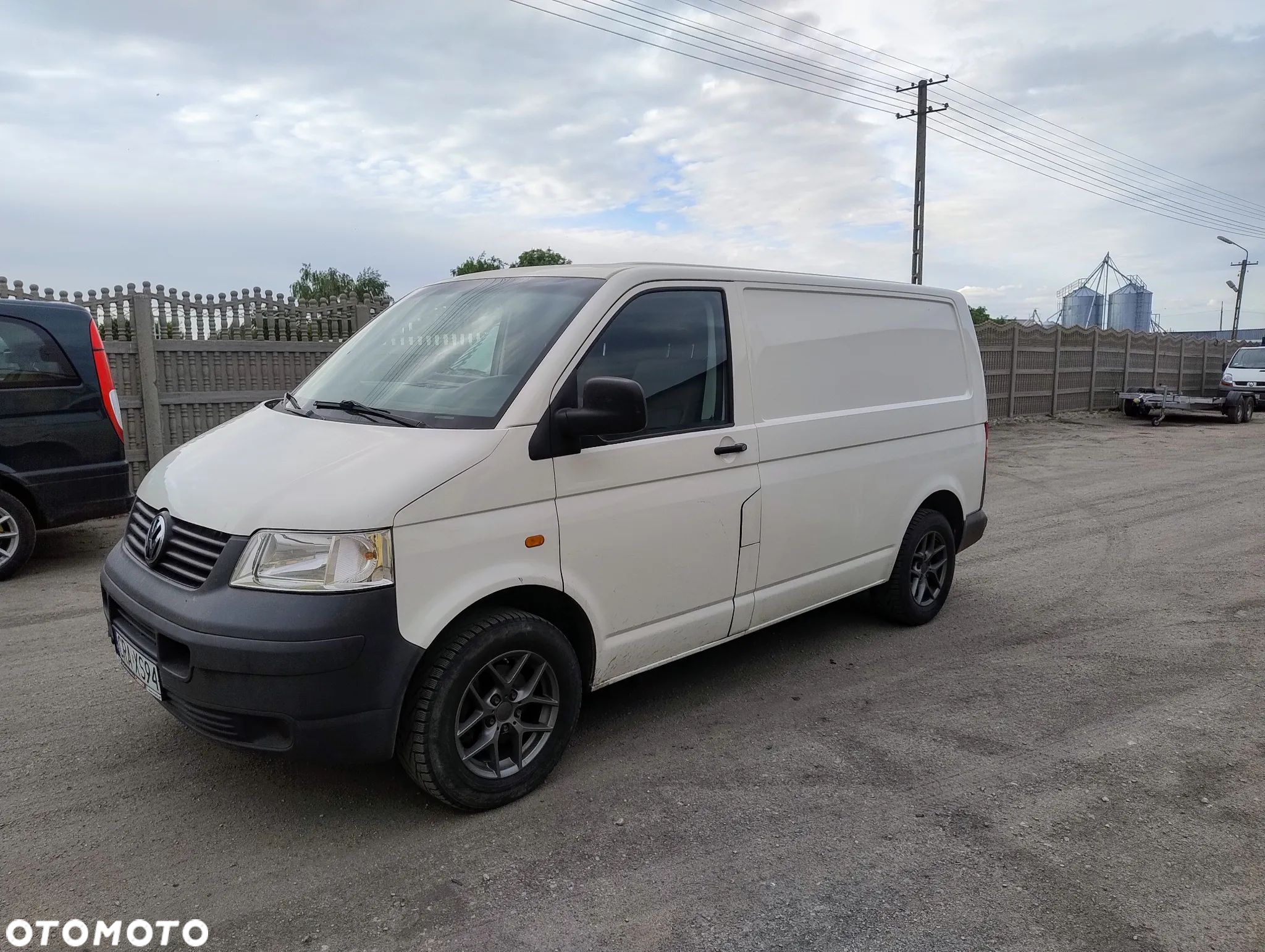 Volkswagen Transporter - 1